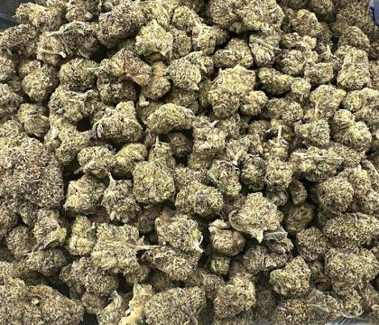 Nuclear Slurpee (Warheadz x Kut Throat Kandy) smalls high end hybrid exotic